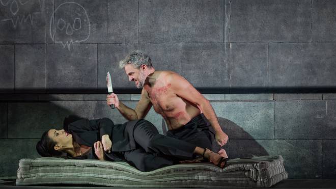 Hamlet &#8211; Frank Van Laecke &#8211; Opéra de Massy